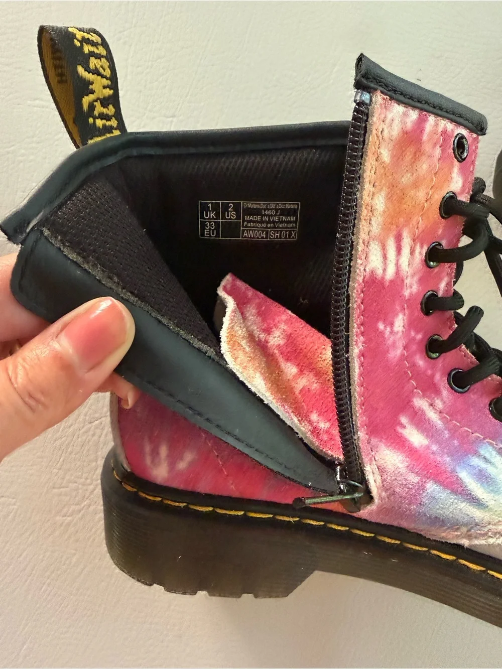 Dr Martens Kids Junior Rainbow Tie Dye 1460 Lace Up Boots 2 US Big Kids New